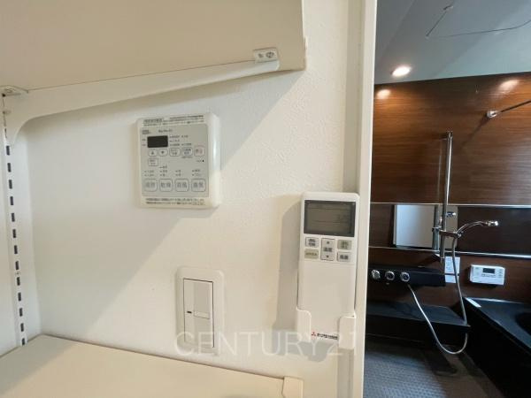 伊勢崎市韮塚町中古一戸建ての浴室|浴室乾燥機