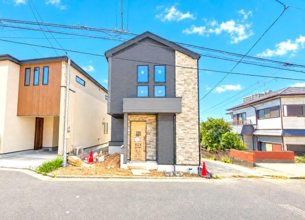 横浜市旭区二俣川２丁目の新築一戸建の外観|間もなく完成します！
室内も見学可能です。
お気軽にお問い合わせください。