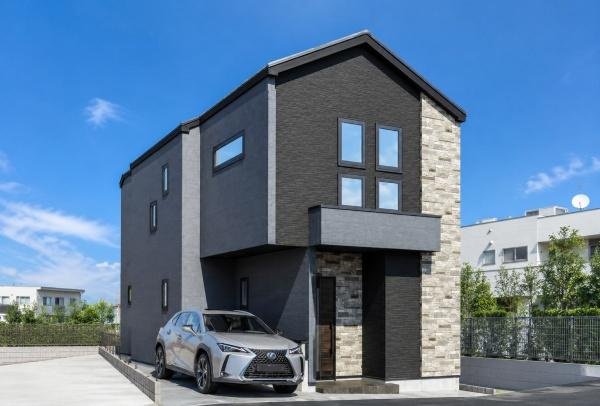 横浜市旭区二俣川２丁目の新築一戸建の完成予想図|外観のイメージパースです。
お洒落な外観で完成が楽しみです。
※背景はCGでのイメージになり、実際とは異なります。