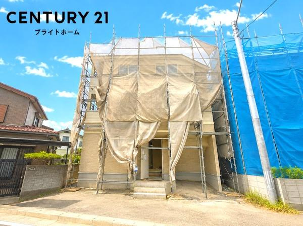 横浜市港南区港南１丁目の新築一戸建の外観|同仕様物件もご案内をさせて頂きます。
お車でご自宅まで送迎承ります。