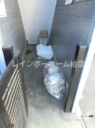 特典：仲介手数料が無料です!!のその他共用部分|ゴミ置き場です
