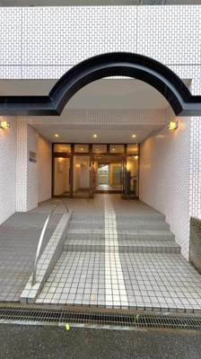 【エントランス】 | リファレンス谷塚