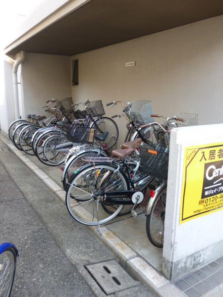 グリーンパークハイツのエントランス|★自転車置き場★