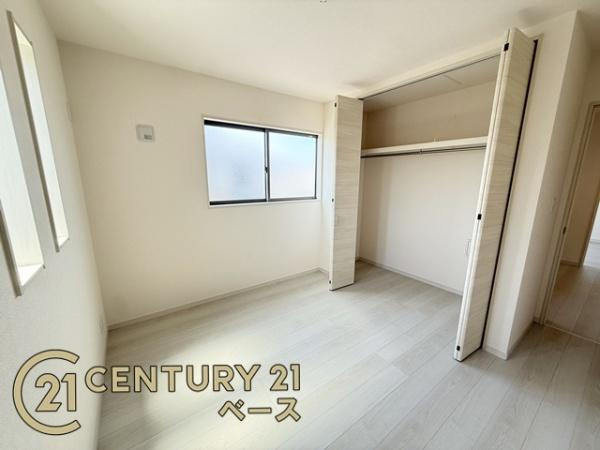 リーブルガーデン菅原町 １号棟 ／新築一戸建の洋室|■冬物のコートや季節ものなど、たっぷり収納可能！■
