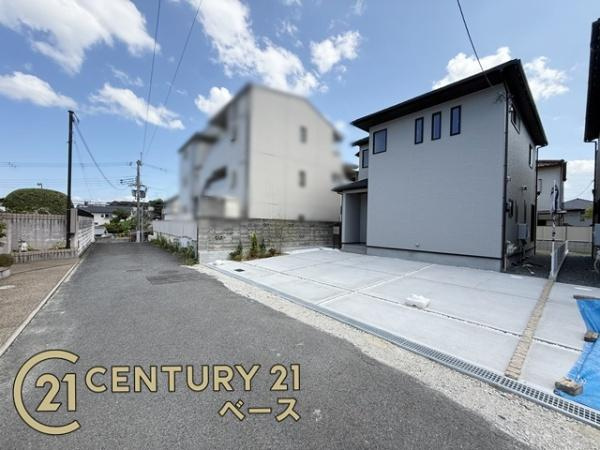 奈良市あやめ池南２丁目 ２号棟 ／新築一戸建の前面道路含む現地写真|■落ち着いた雰囲気の閑静な住宅地内です！