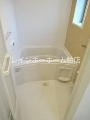 ペット相談可☆ウォークスルークローゼット☆エアコン2基☆の浴室|ゆったり過ごせるお風呂です