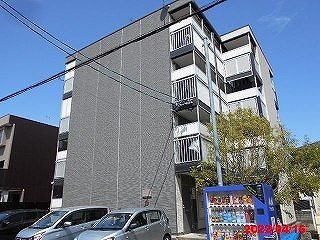 レオパレス福住の外観