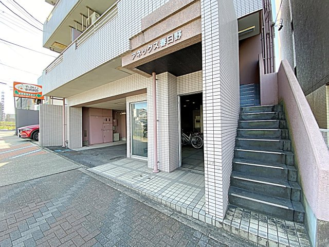 アネックス春日野のエントランス