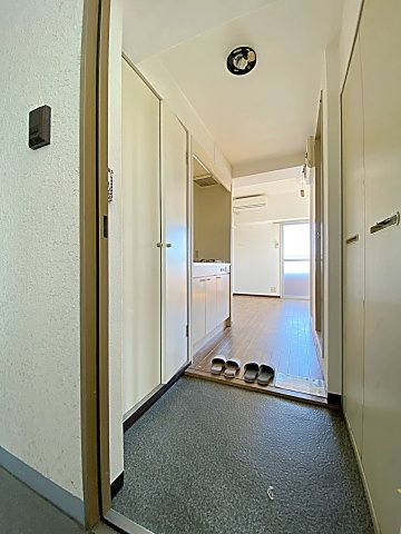 アネックス春日野の玄関