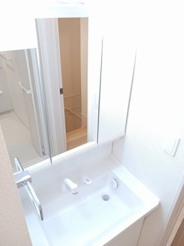 アバンツァートの洗面所