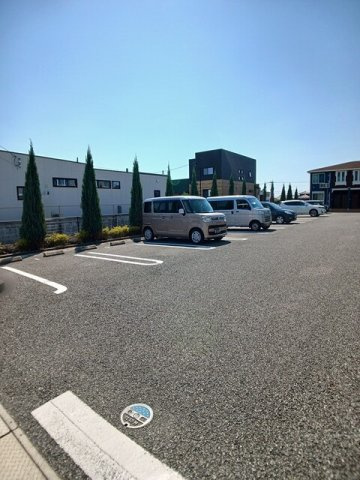 ＮＭＯＮ・ⅢＬの駐車場