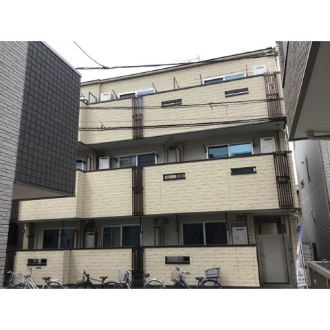 メゾンアレシア四ツ木の外観