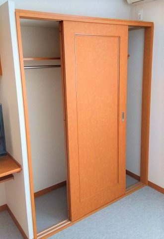 レオパレスラークの内装