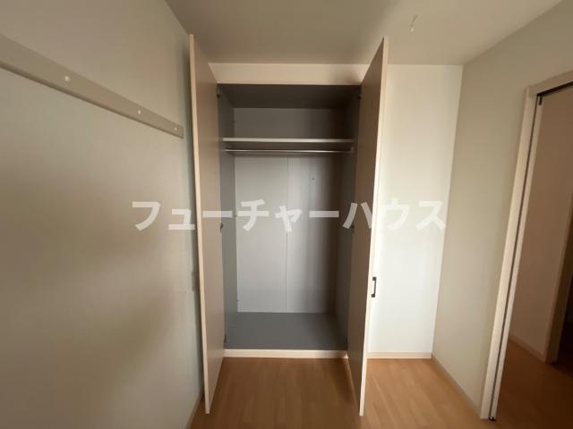 ラフィネ（Raffine）の収納|クローゼット