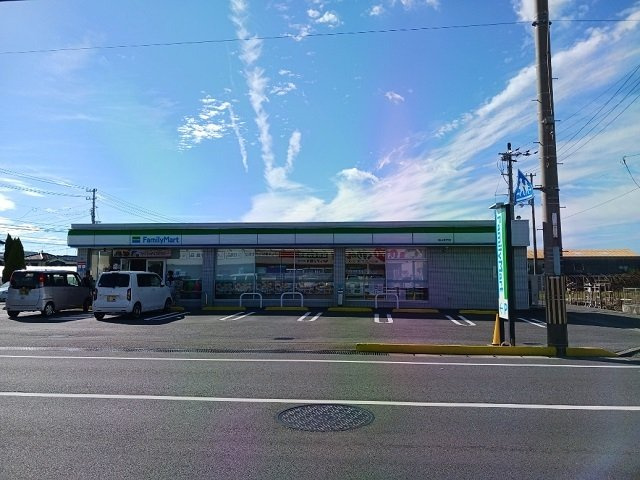 エターニティーＢの周辺|ファミリーマート余戸店様まで800m
