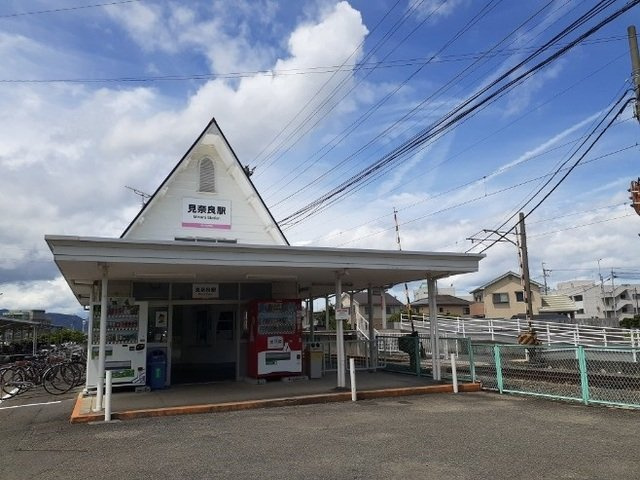 カーサ・フェリーチェ　Ｂの周辺|伊予鉄見奈良駅様まで290m