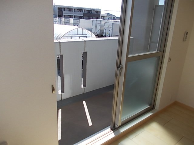 サンライズ　ガーデンのバルコニー