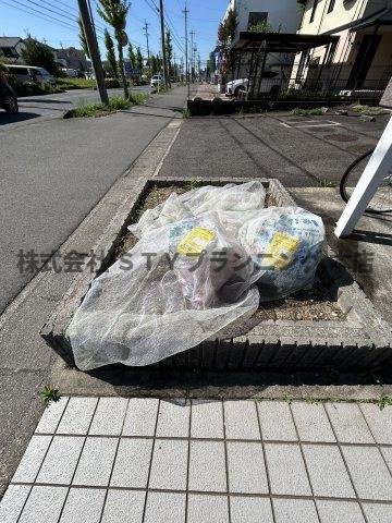 仲介手数料0円！レナジア名古屋芸大前の駐車場