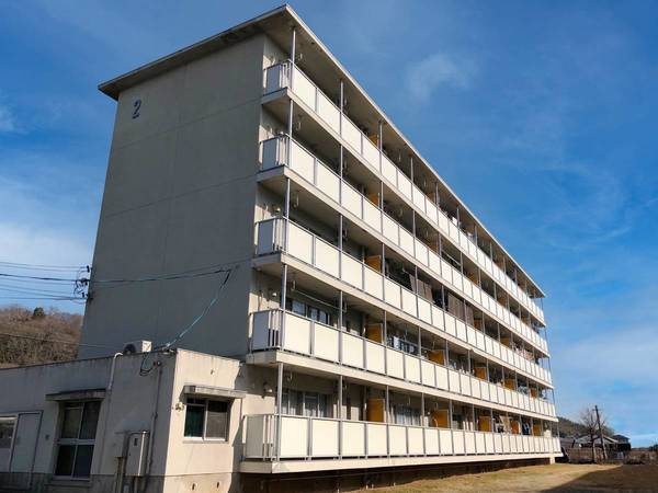 ビレッジハウス牛窓1号棟の外観|落ち着いた雰囲気の外観です