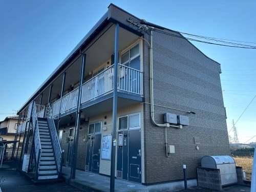 レオパレスＢ　Ｆ　プログレの外観|建物外観を気になさる方へ、見た目の良い物件です