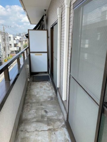【バルコニー】