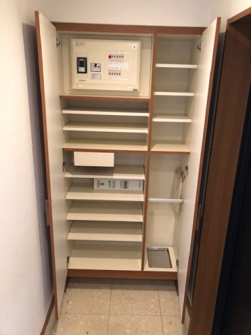 ヴェルディーク浅草の玄関