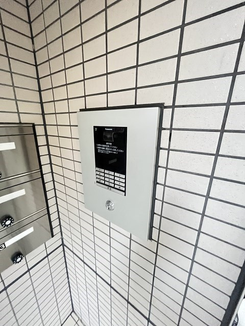 尼崎市尾浜町３丁目のアパートのセキュリティ