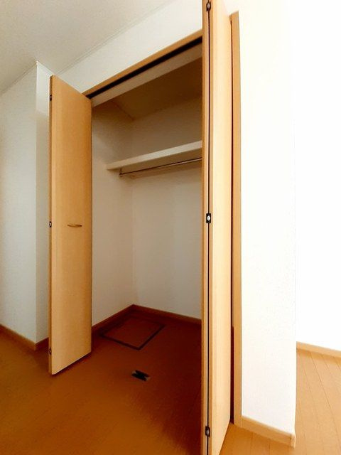 シャトレ－ヌ立花Ａの収納