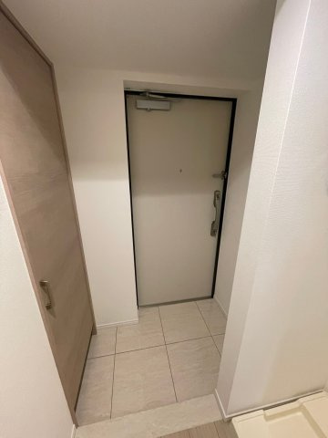 MAXIV南砂町の玄関|明るい玄関です
