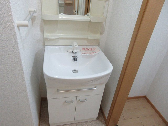 レスポワールの洗面所|コンパクトで使いやすい洗面所