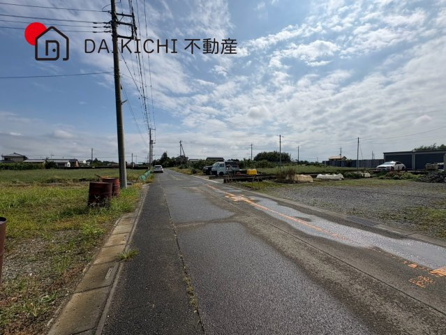 【前面道路含む現地写真】 | 加須市下種足　中古戸建