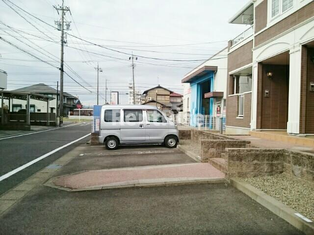 グランヒル　アルカンシェルＡの駐車場