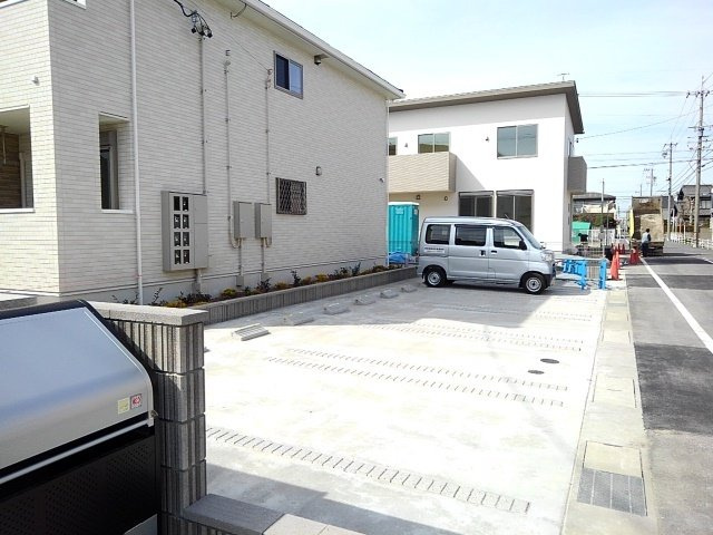 エトワールの駐車場