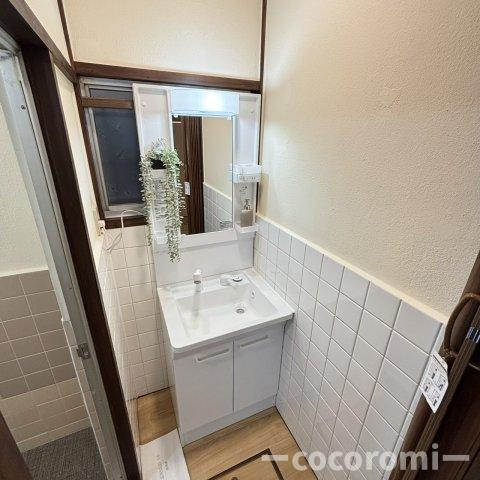 杉山手2丁目デザイン戸建の洗面所
