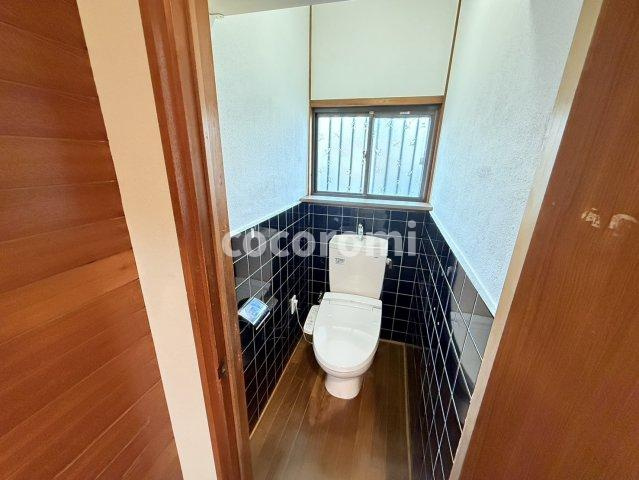 枚方市藤田町戸建のトイレ
