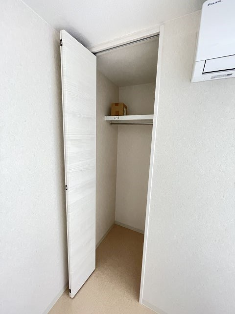 尼崎市東園田町９丁目のアパートの収納