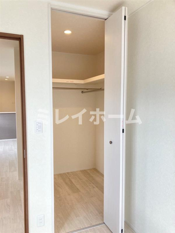 エリタージュ品川の収納|同建物内、別のお部屋の参考写真になります。