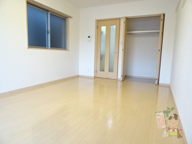 ピアホーム奥田西町の居間・リビング