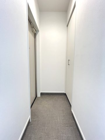 ラヴィ新八代の玄関