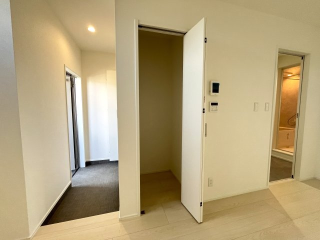 ラヴィ新八代の内装