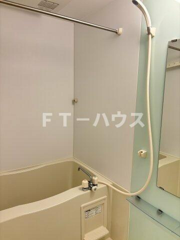 ＧＥＮＯＶＩＡ原木中山の浴室