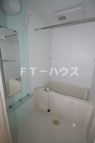ＧＥＮＯＶＩＡ原木中山の浴室