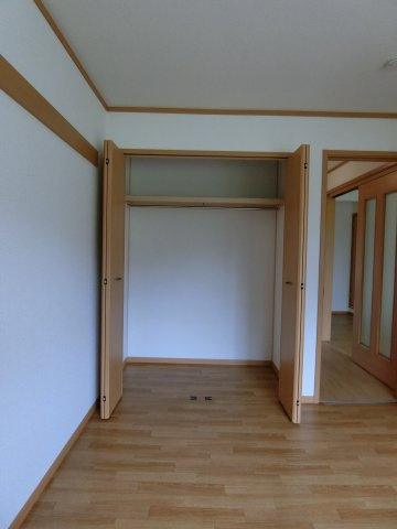 サニーリバーＢの収納|イメージ202号室の写真