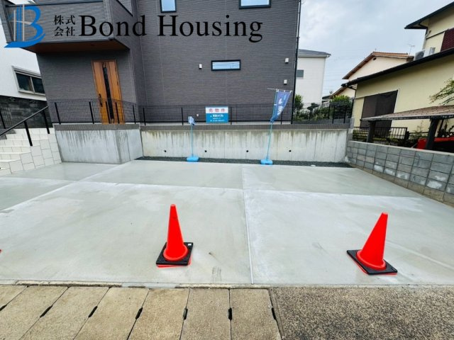 ランドリールーム付き・SIC付き・　桜が丘東町　全１棟