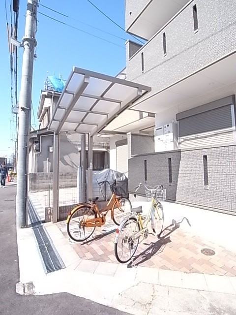 ロイヤル西長洲のその他