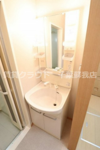 ドゥカルムの洗面所|忙しい朝の身支度もこれなら安心ですね！