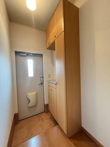 アップヴィレッジＡの玄関