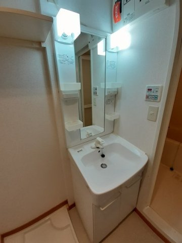 八反丸ビルⅡの洗面所