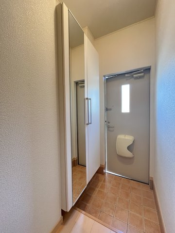 ＡＬＢＡ　Ｂの玄関