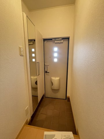 グランツオーヴェルⅡの玄関